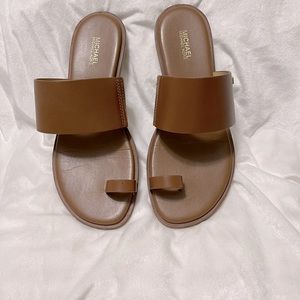 Michael Kors Loop Toe Cognac Size 8 Leather Sandal